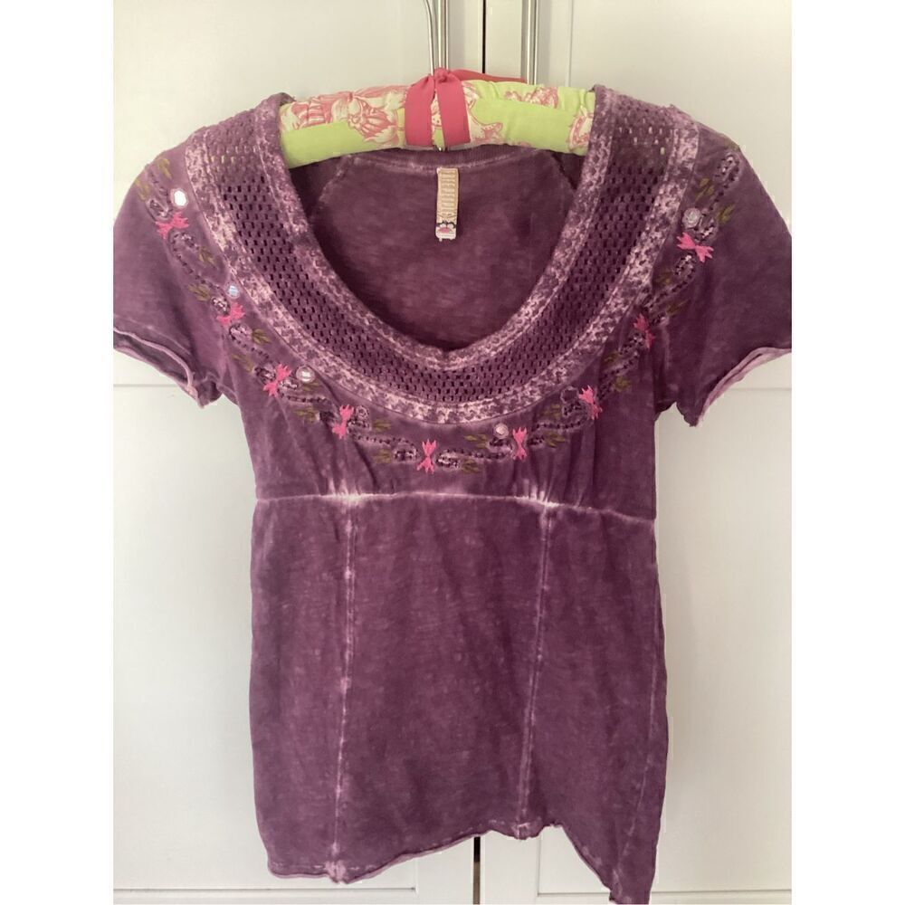 Free People Embroidered Faded Pullover Shirt Sz XS Stretch